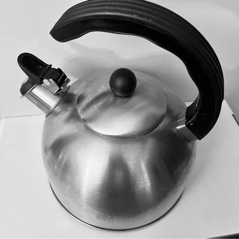 Price Drop💦Stainless Steel Stovetop Kettle Approximate Capacity 1.5 qt (1.4 L)